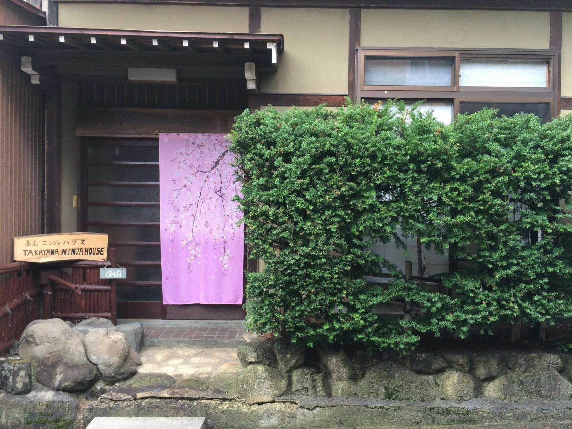 Hotel Takayama Ninja House Exterior foto