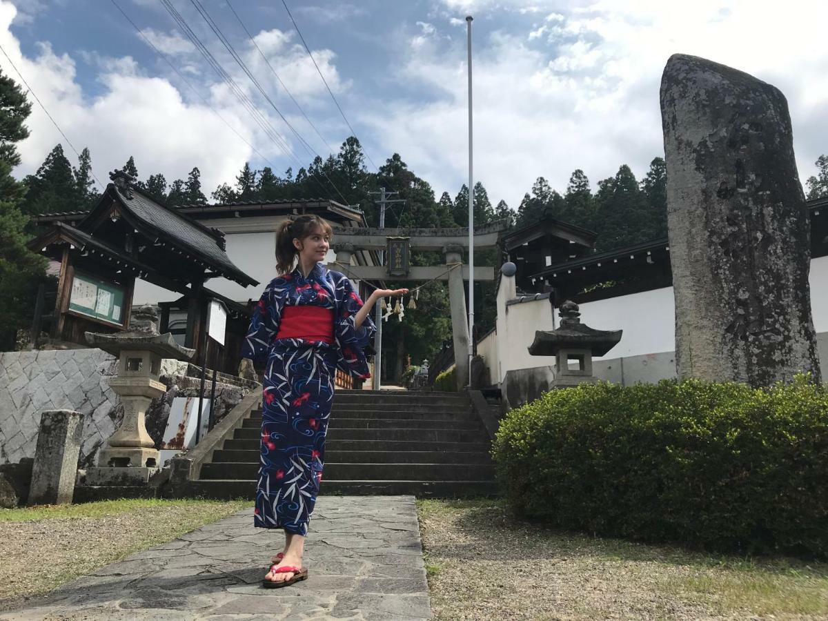 Hotel Takayama Ninja House Exterior foto
